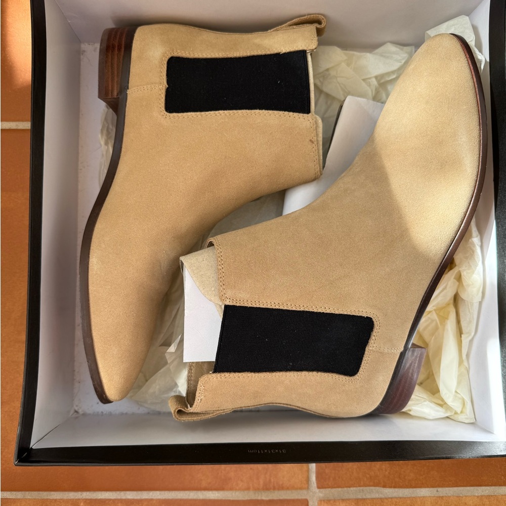 NIB J. Crew Desert Sand Suede Easy Chelsea Boots